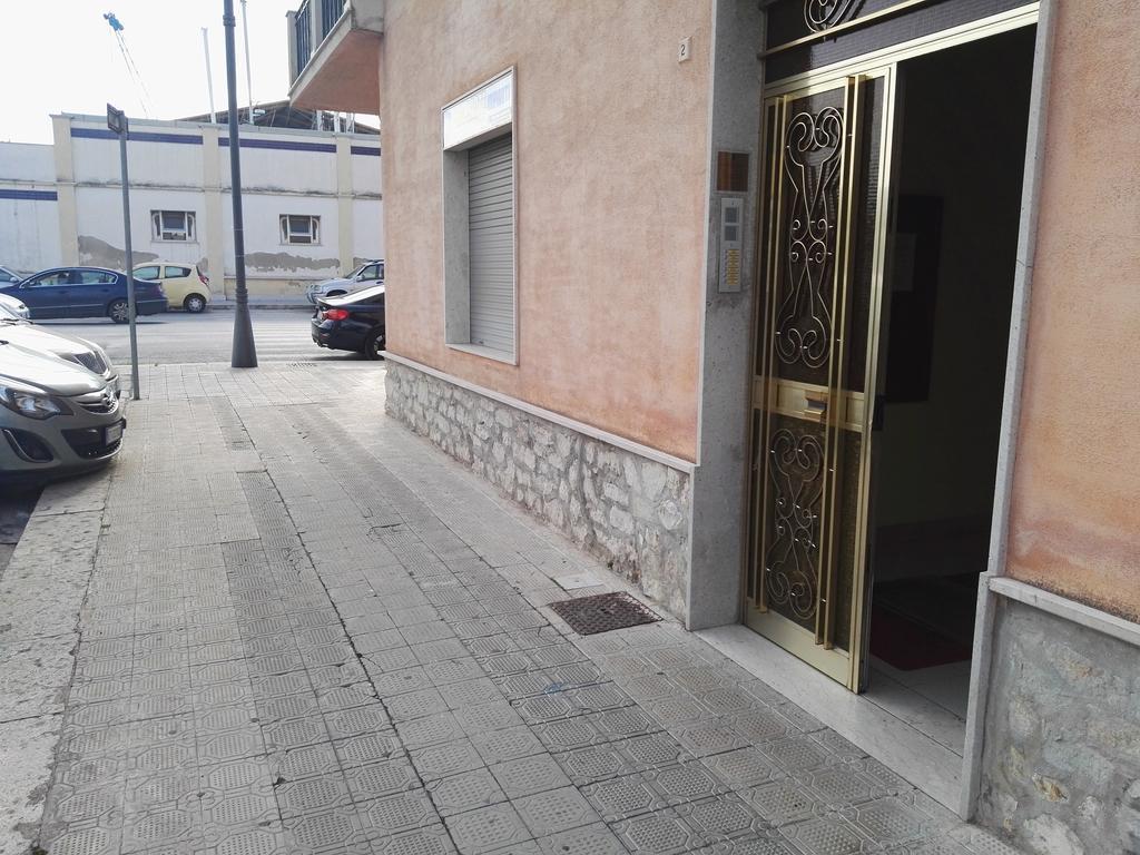 L'Oasi Del Porto Bed and Breakfast Trapani Eksteriør billede